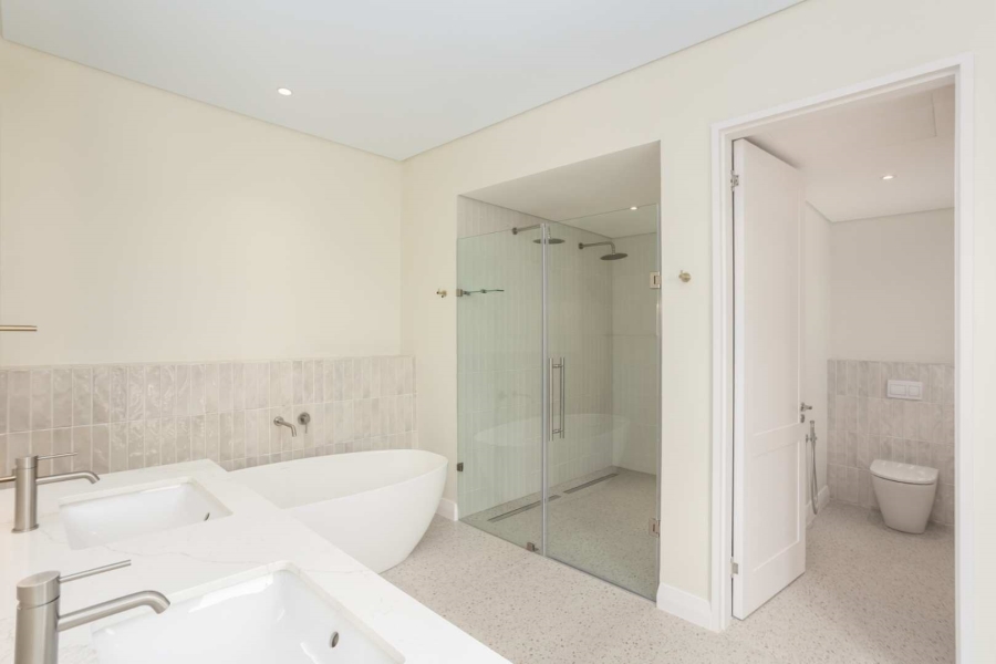 4 Bedroom Property for Sale in Val De Vie Estate Western Cape